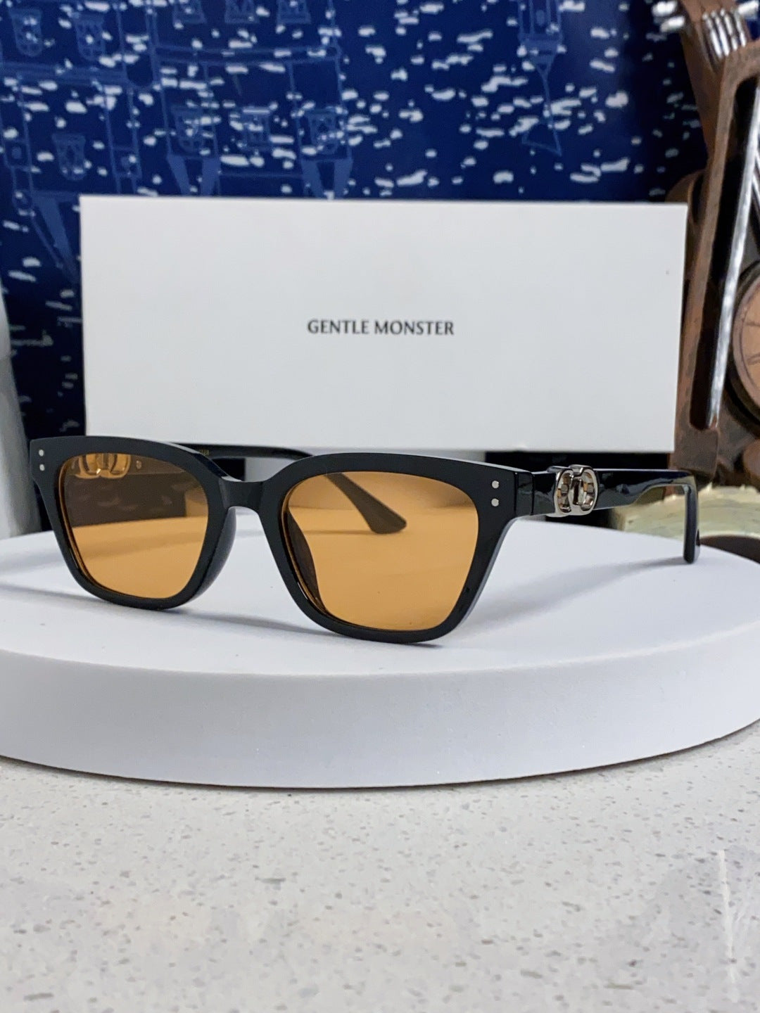 Gentle Monster XOXO Square Brown Lens Sunglasses for Men & Women - 416472