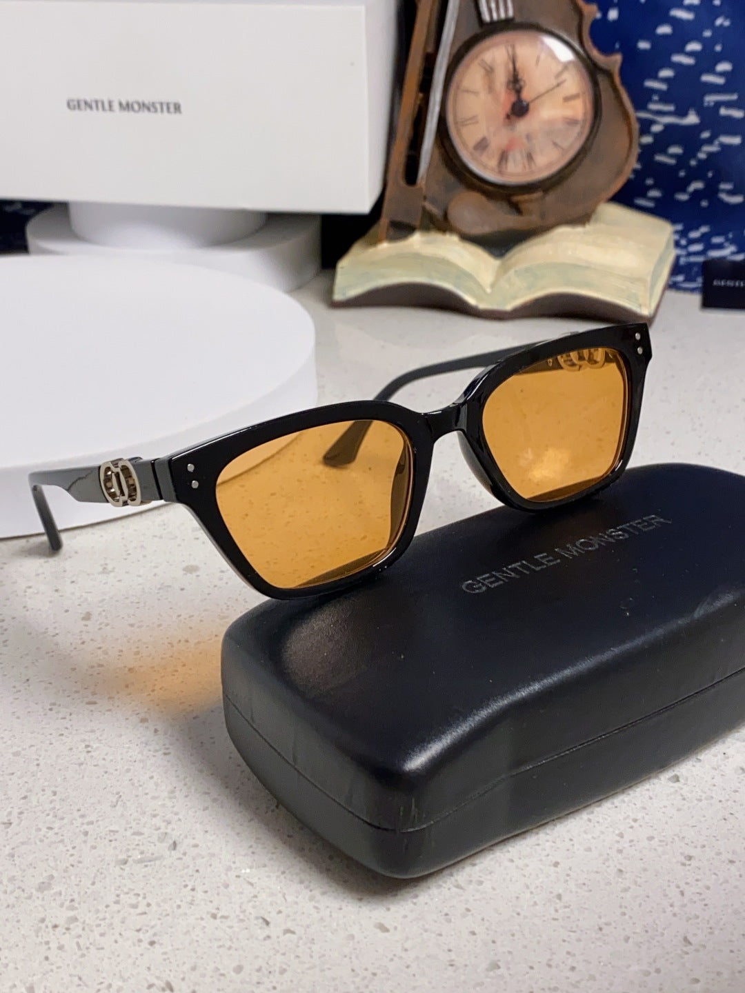 Gentle Monster XOXO Square Brown Lens Sunglasses for Men & Women - 432974 - detail image 10