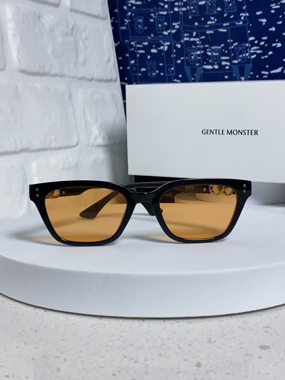 Gentle Monster XOXO Square Brown Lens Sunglasses for Men & Women - 432974 - detail image 2