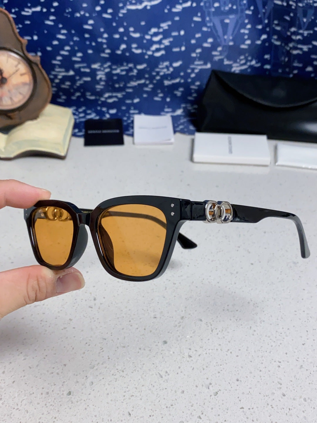 Gentle Monster XOXO Square Brown Lens Sunglasses for Men & Women - 867255 - detail image 6