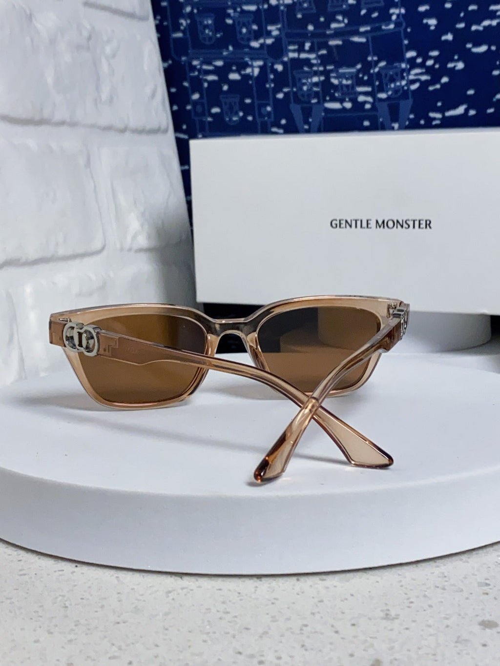 Gentle Monster XOXO Square Brown Lens Sunglasses for Men & Women - 867257 - detail image 3