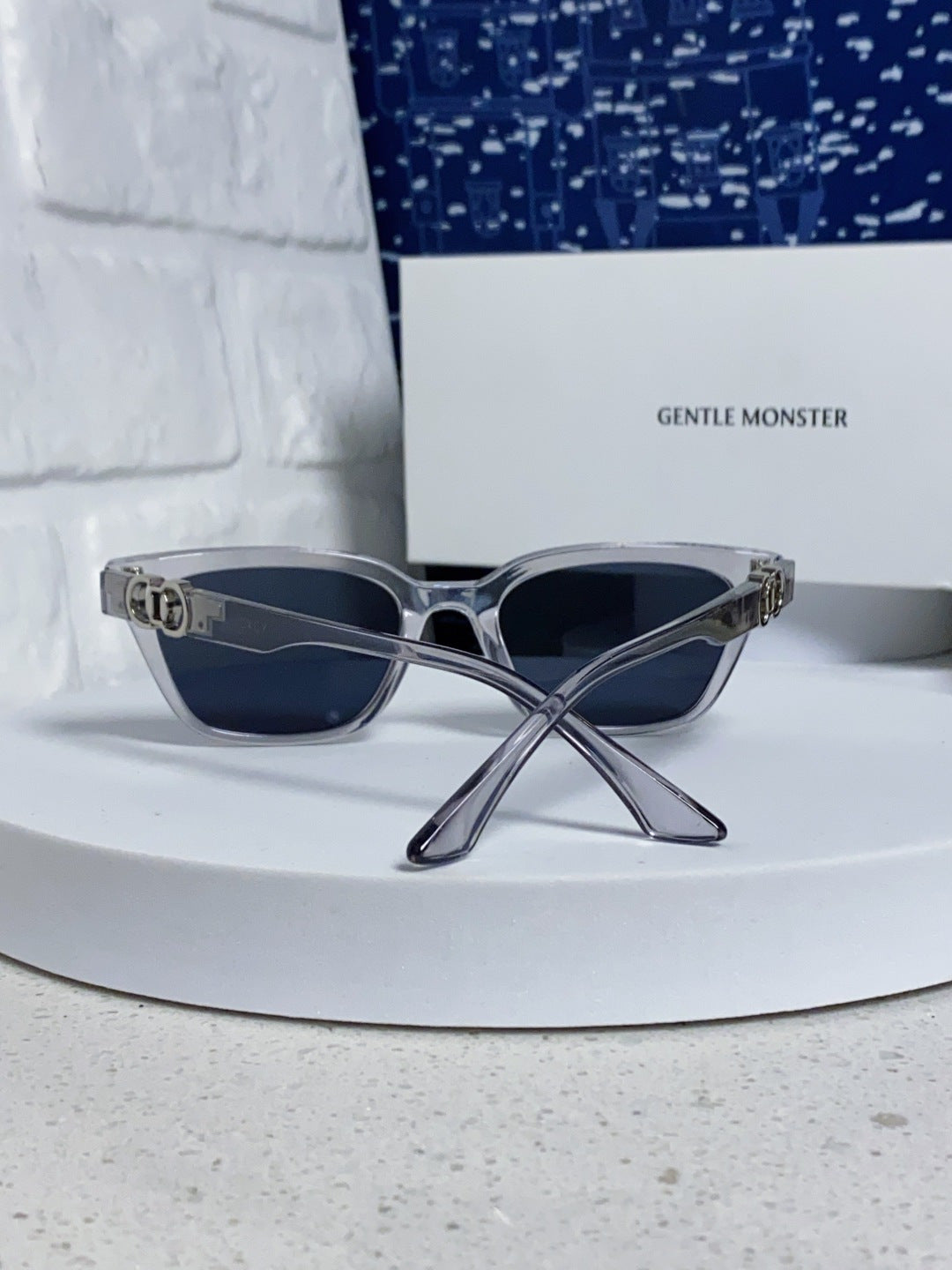 Gentle Monster XOXO Square Blue Lens Sunglasses for Men & Women - 867258 - detail image 3