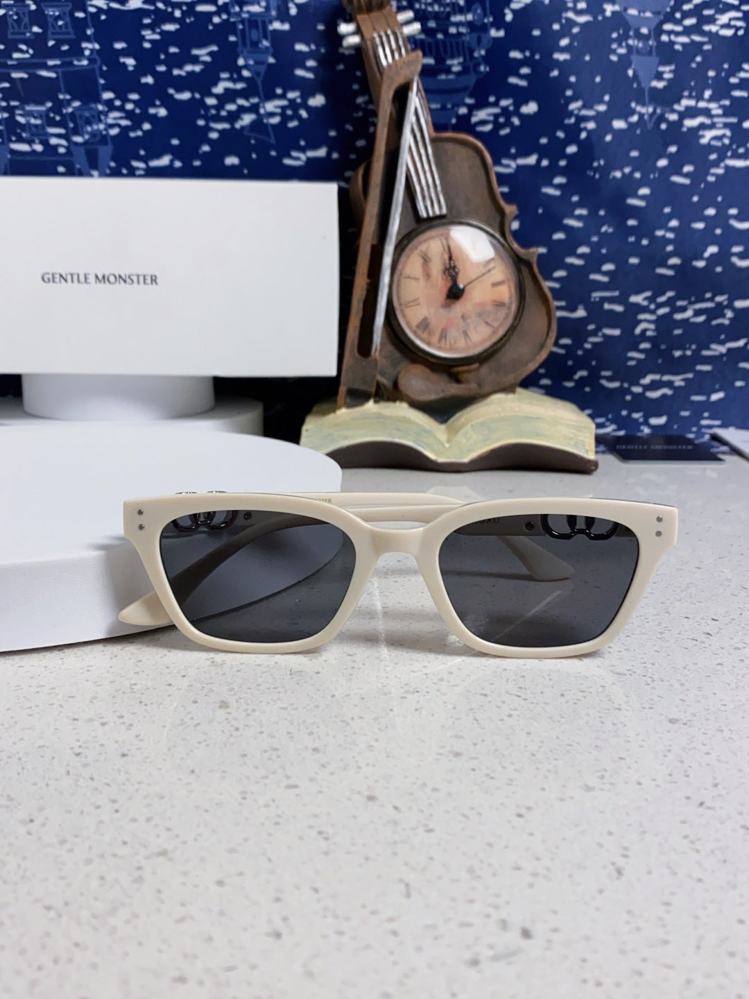 Gentle Monster XOXO Square Silver Lens Sunglasses for Men & Women - detail image 8