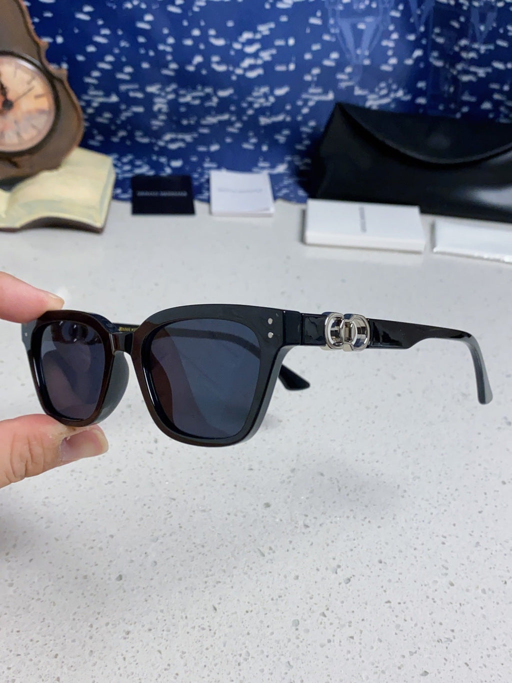 Gentle Monster XOXO Square Black Lens Sunglasses for Men & Women - 416477 - detail image 6