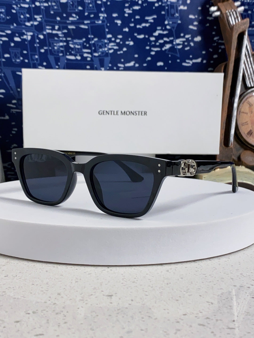 Gentle Monster XOXO Square Black Lens Sunglasses for Men & Women - 867260