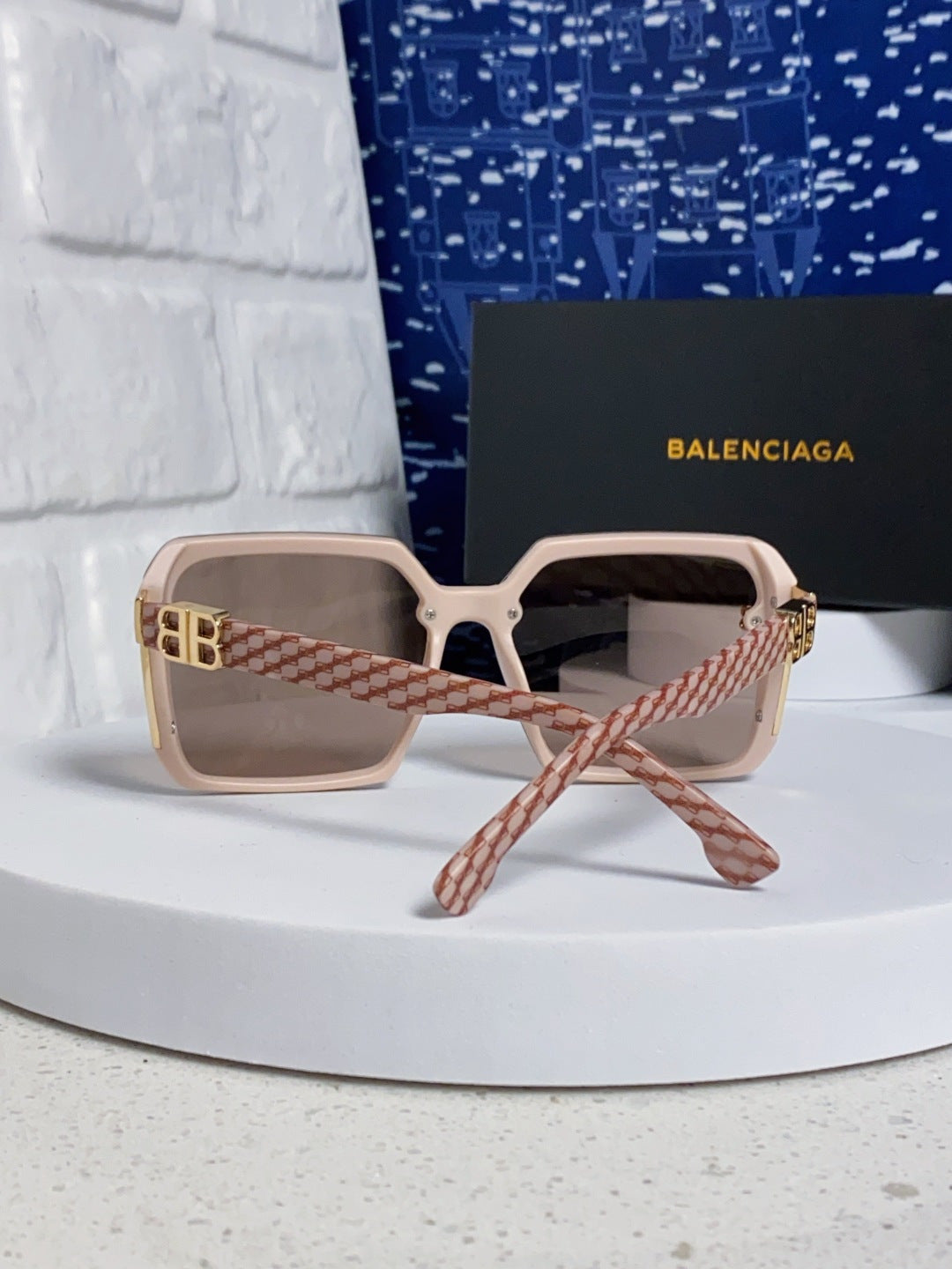 Balenciaga Square Red Lens Sunglasses for Men & Women - 158571 - detail image 3