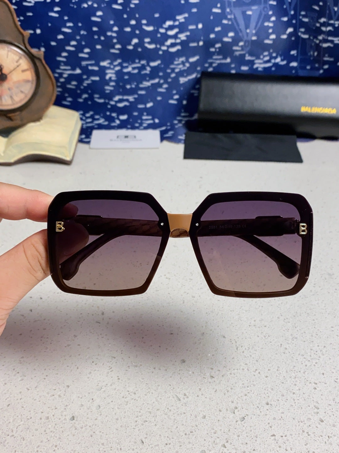Balenciaga Square Gray Lens Sunglasses for Men & Women - 432555 - detail image 4