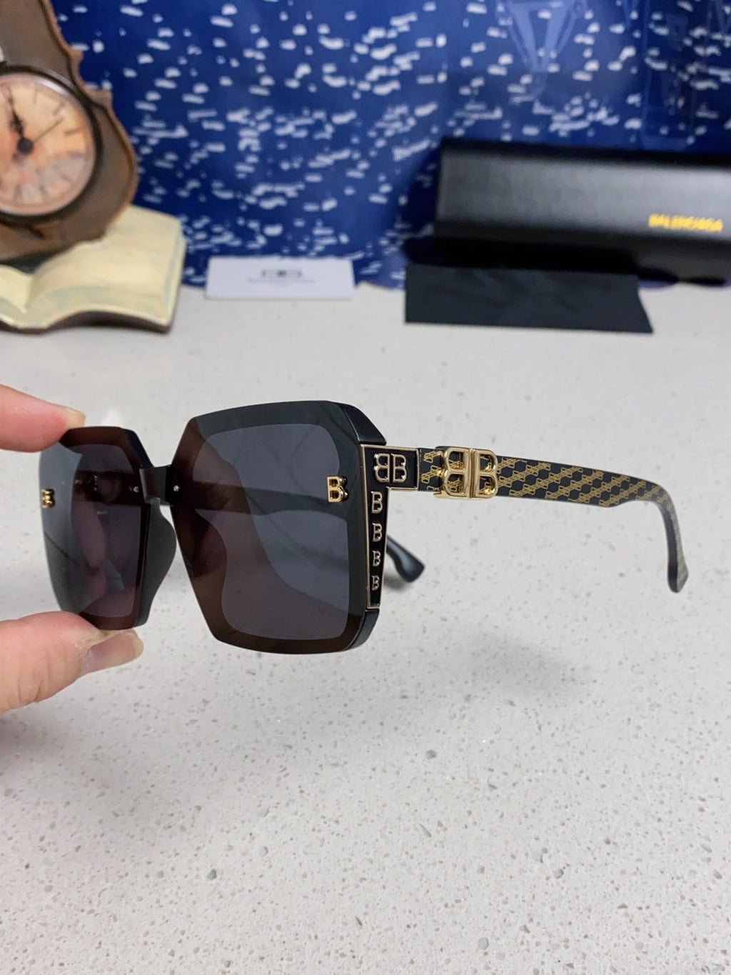 Balenciaga Square Gray Lens Sunglasses for Men & Women - 158574 - detail image 6