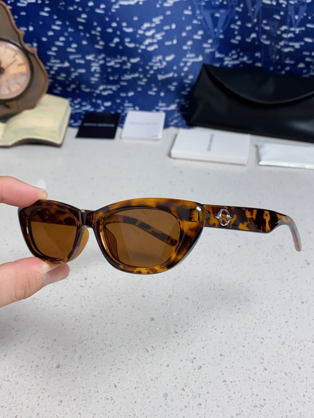 Gentle Monster 27AND7 Cat-Eye Brown Lens Sunglasses for Men & Women - detail image 6