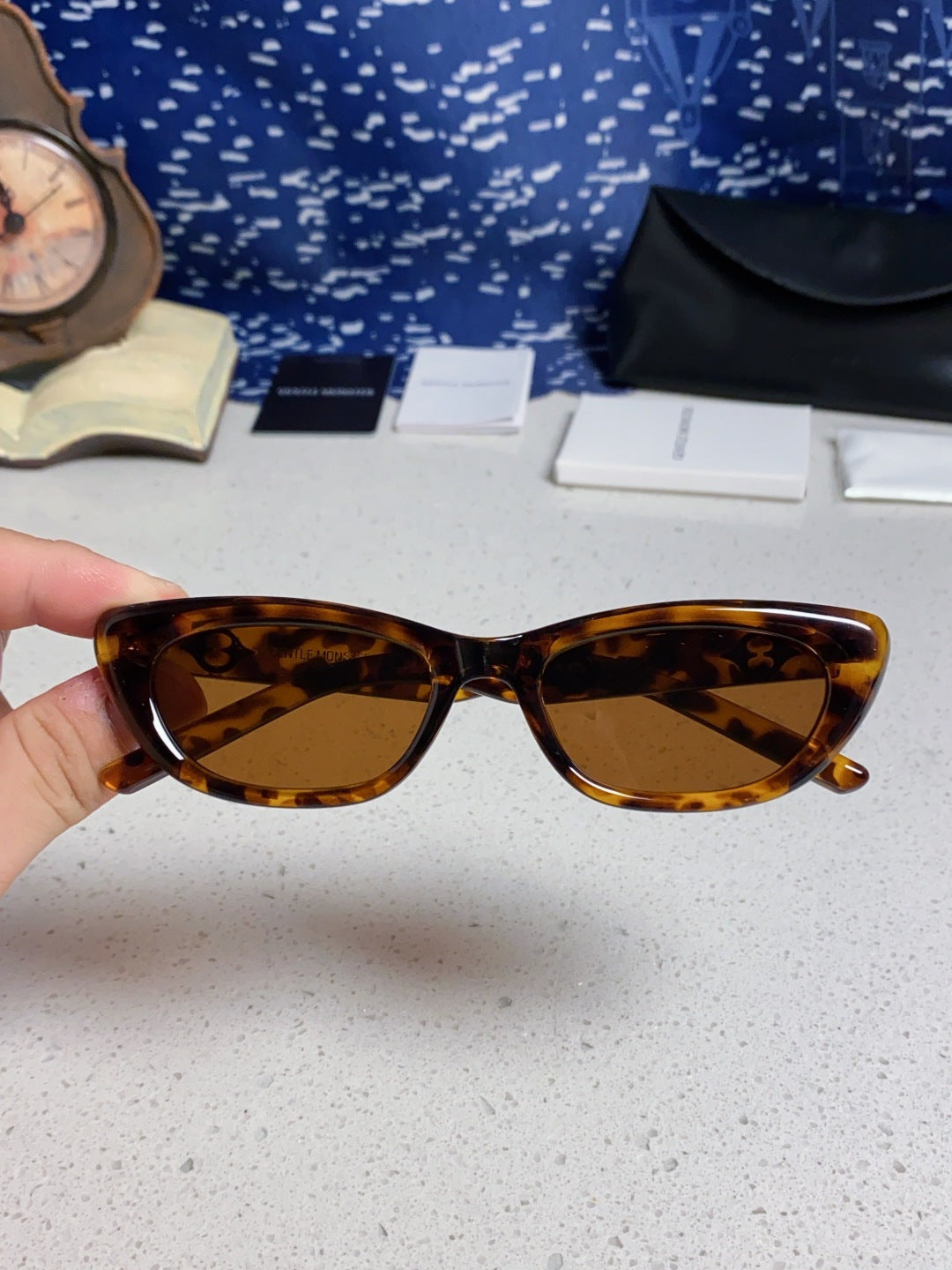 Gentle Monster 27AND7 Cat-Eye Brown Lens Sunglasses for Men & Women - 358878 - detail image 4