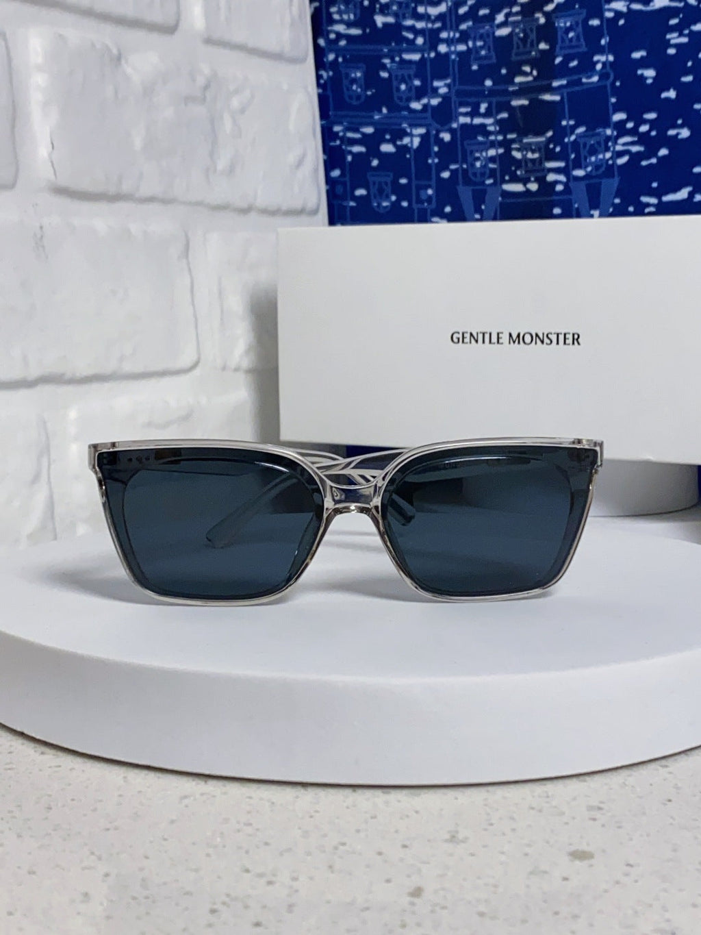 Gentle Monster MONDO Square Black Lens Sunglasses for Men & Women - 358891 - detail image 2