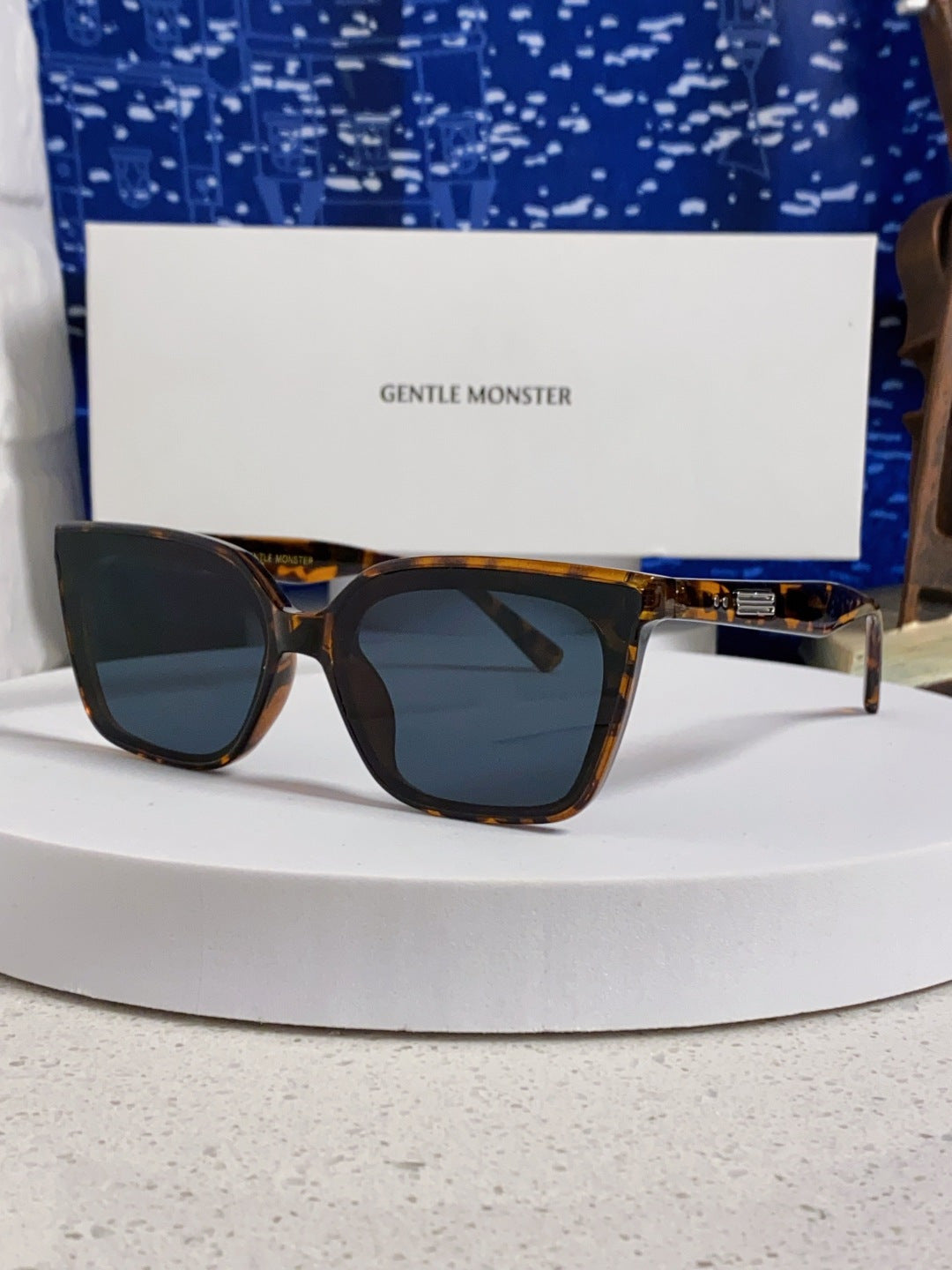 Gentle Monster MONDO Square Black Lens Sunglasses for Men & Women - 488066
