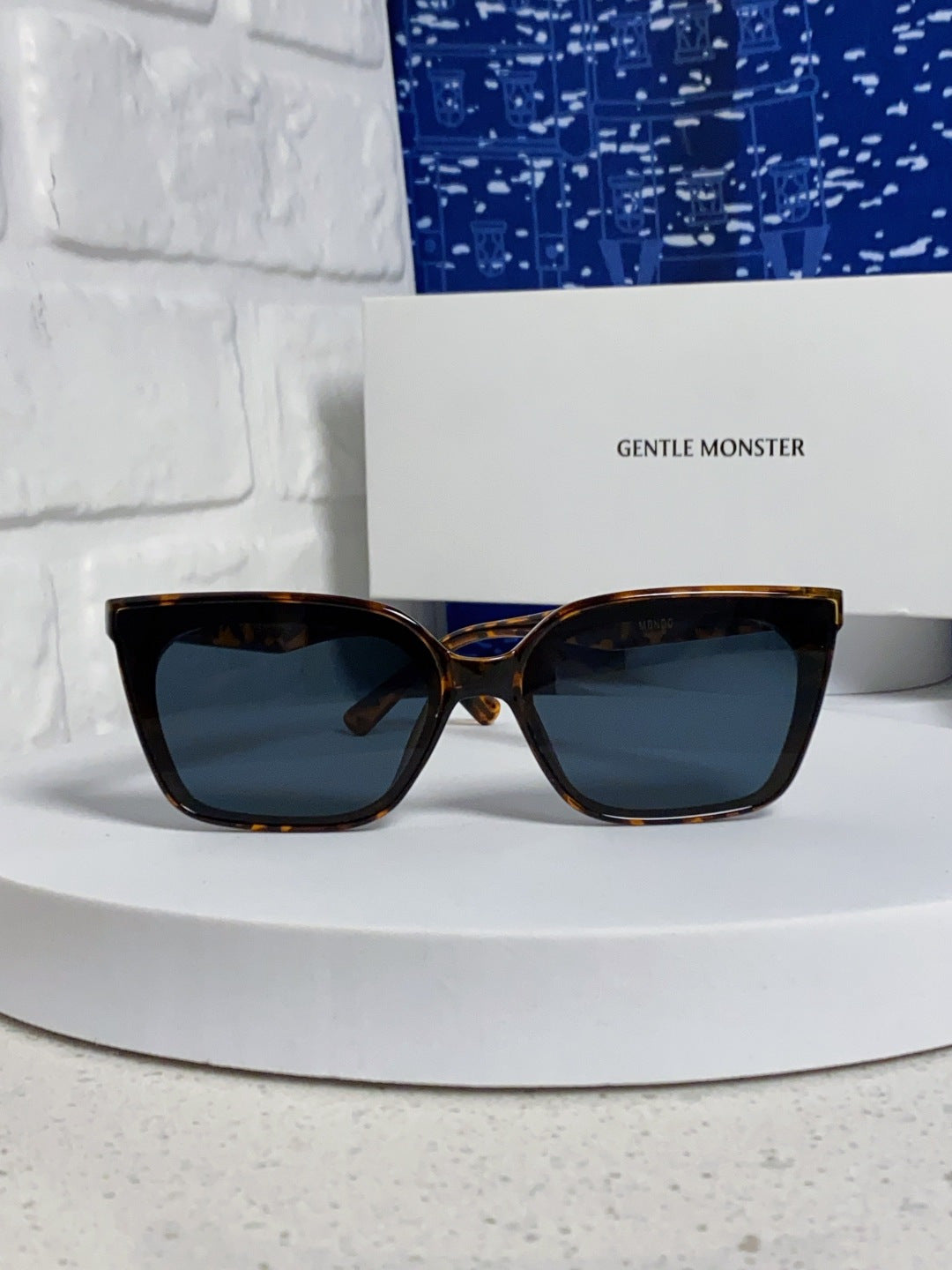 Gentle Monster MONDO Square Black Lens Sunglasses for Men & Women - 488066 - detail image 2
