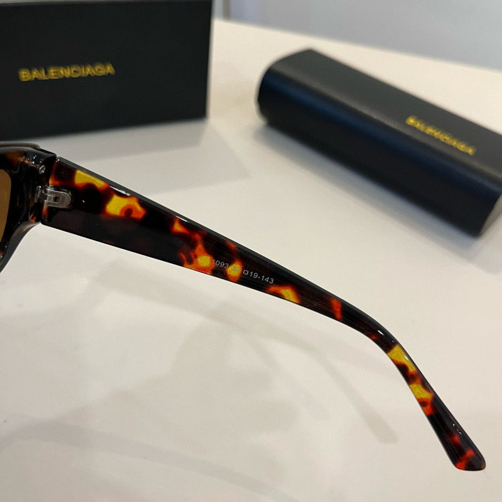 Balenciaga Rectangular Brown Lens Sunglasses for Men & Women - 487499 - detail image 8