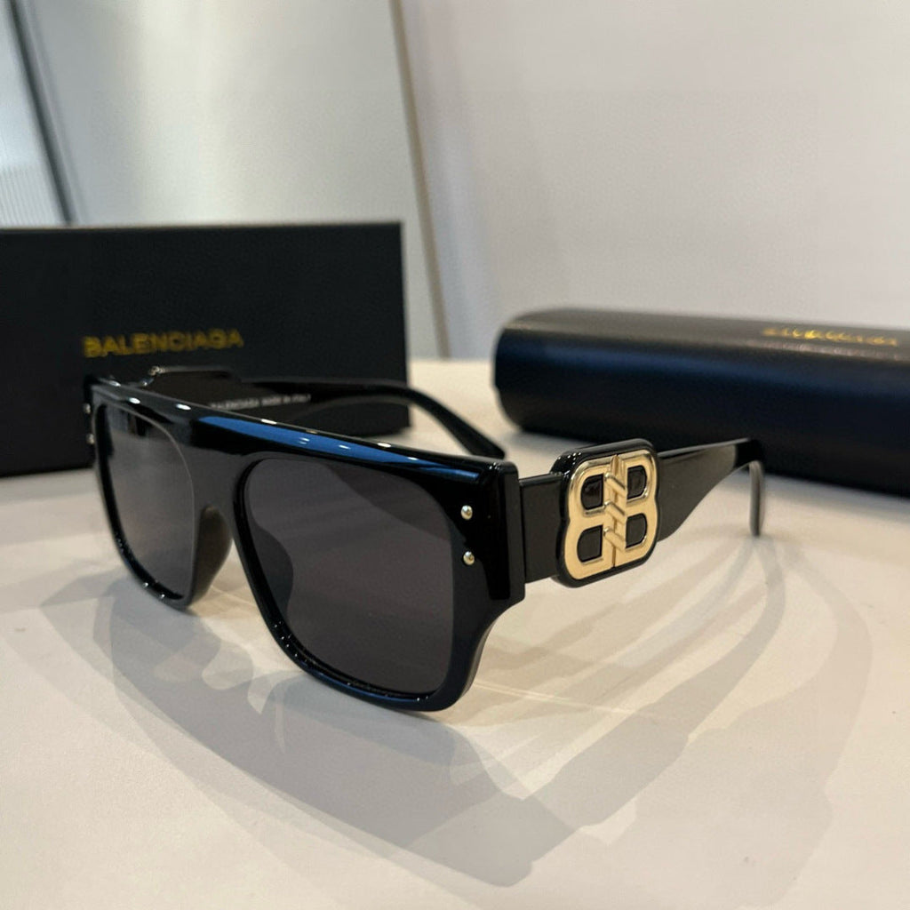 Balenciaga Rectangular Black Lens Sunglasses for Men & Women - 416137 - detail image 3