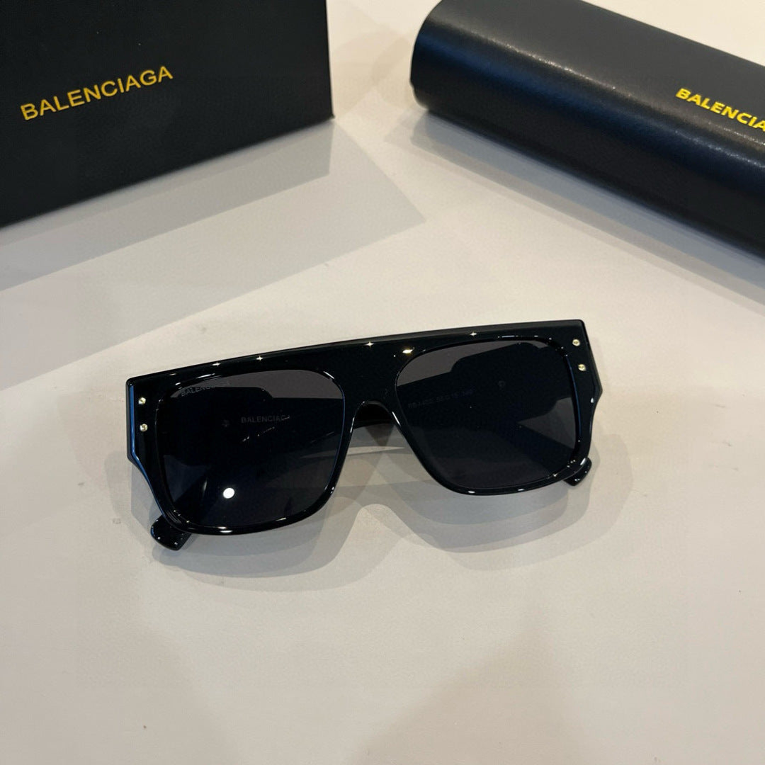 Balenciaga Rectangular Black Lens Sunglasses for Men & Women - 416137 - detail image 5