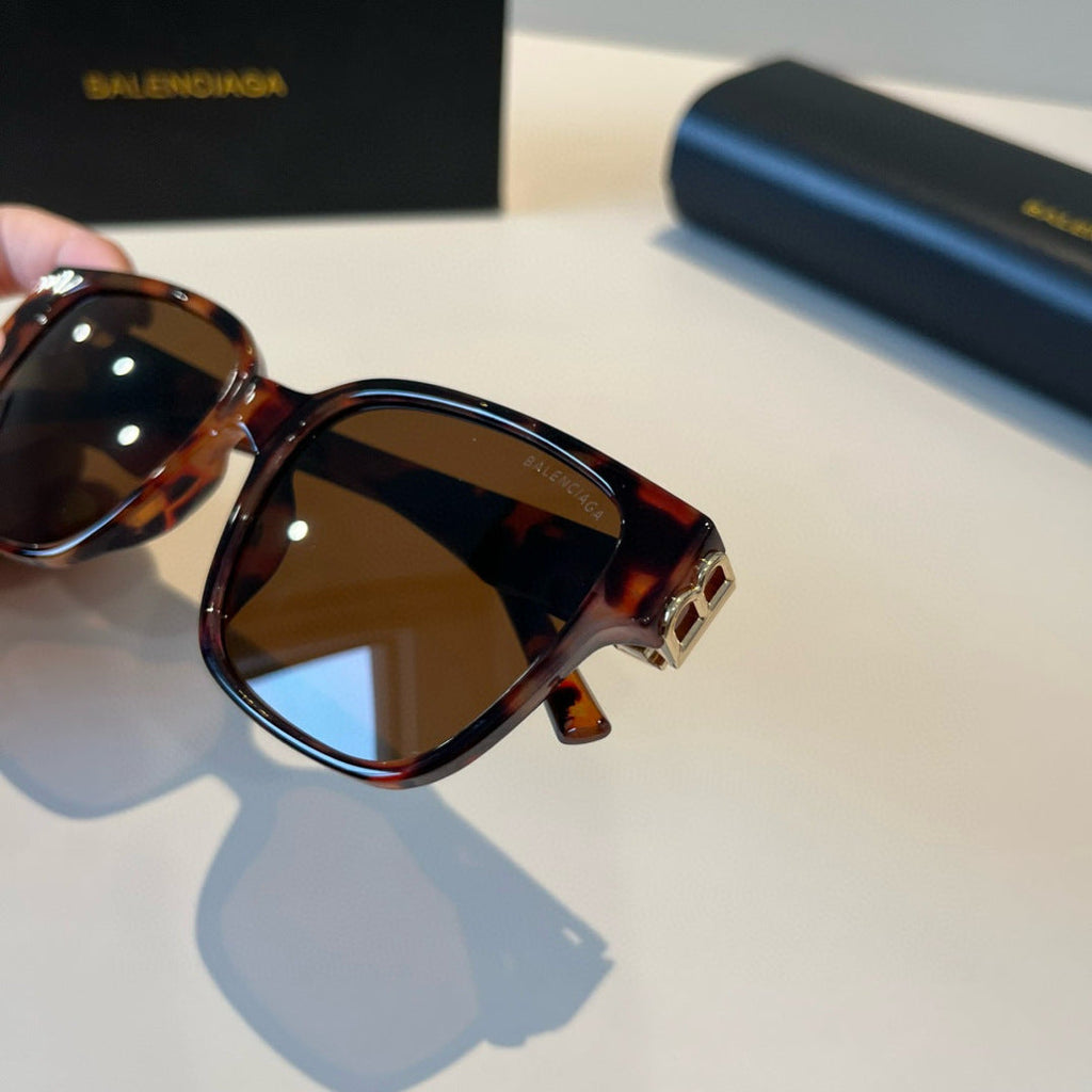 Balenciaga Folding Square Black Lens Sunglasses for Men & Women - 466035 - detail image 6