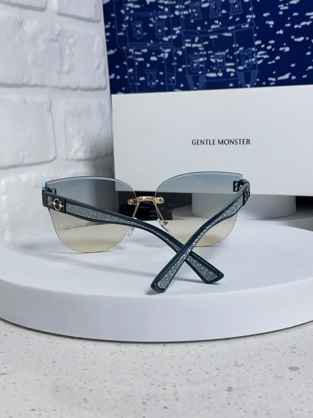Gentle Monster 8194 Lightweight Rimless Silver Lens Sunglasses for Wo - 935507 - detail image 3