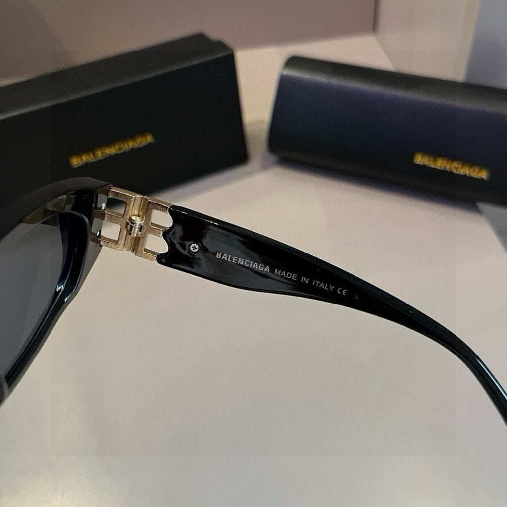 Balenciaga Rectangular Gold Lens Sunglasses for Men & Women - 416116 - detail image 5