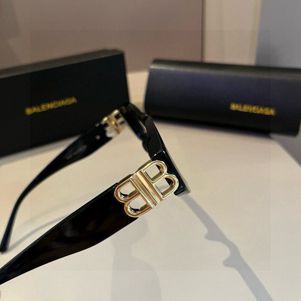 Balenciaga Rectangular Gold Lens Sunglasses for Men & Women - 416116 - detail image 2