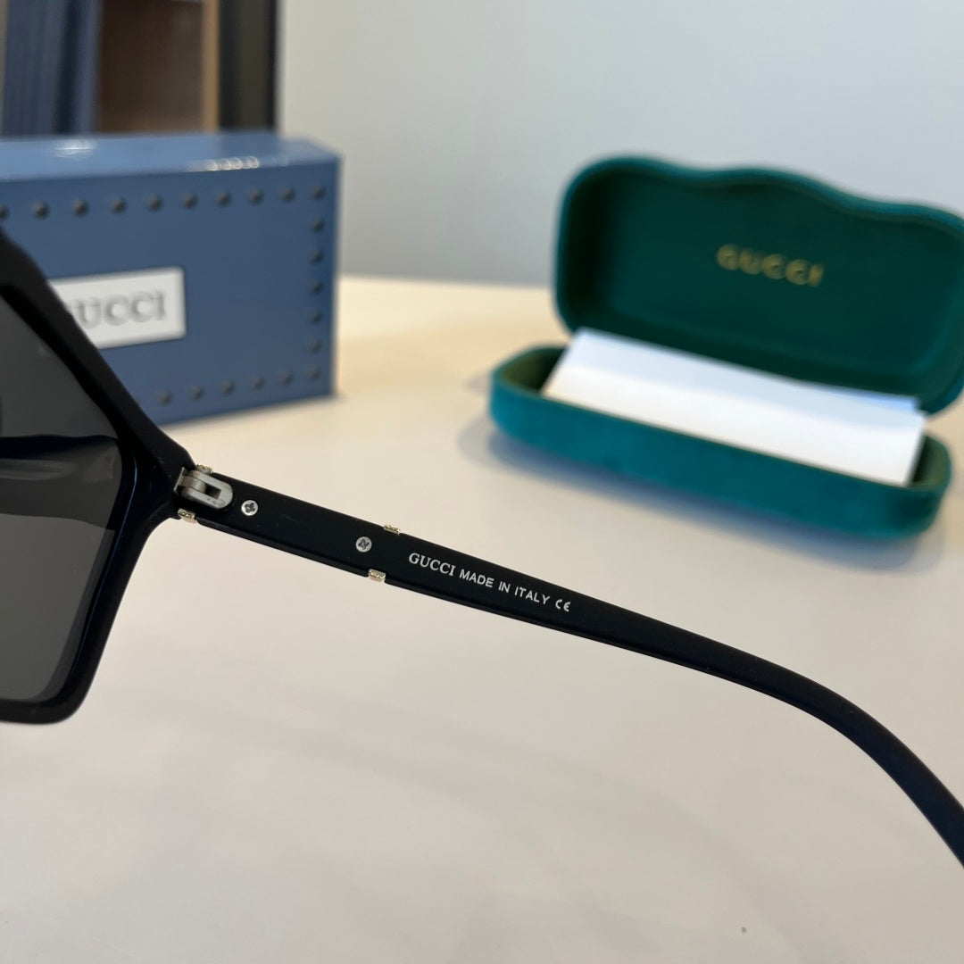 Gucci Metal Aviator Black Lens Sunglasses for Men & Women - 866932 - detail image 5