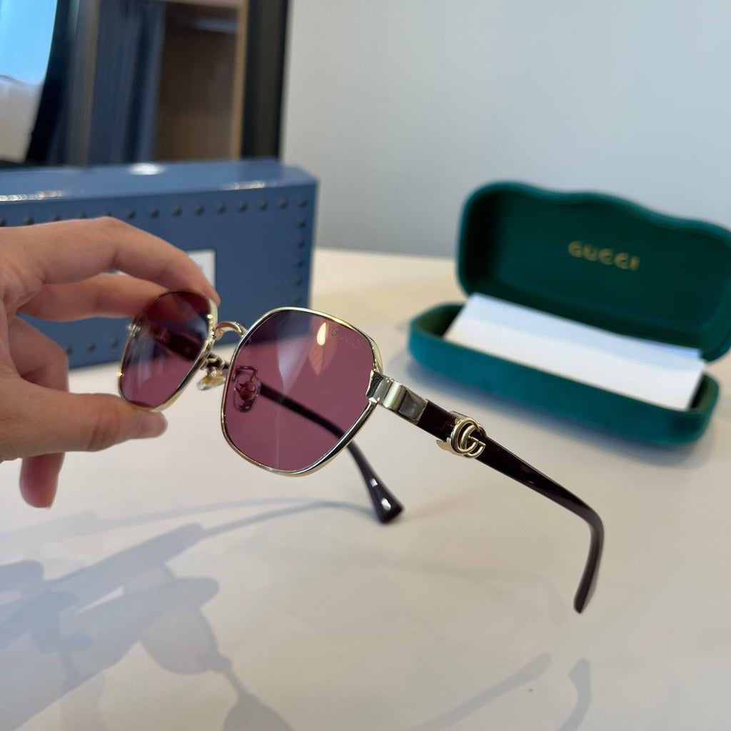 Gucci Polarized Fashion Blue Lens Sunglasses for Men - 866936 - detail image 4