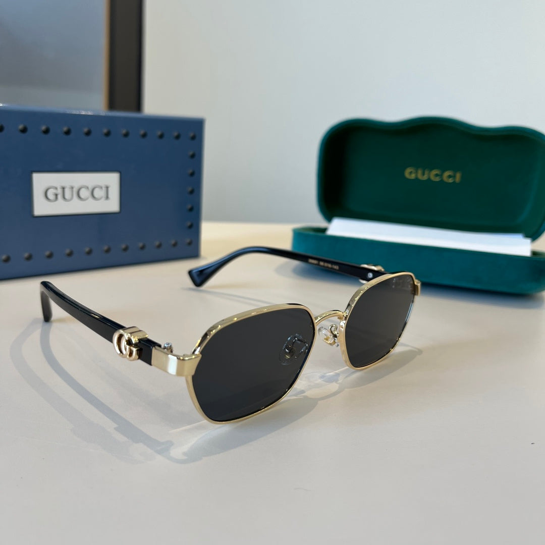 Gucci Polarized Fashion Silver Lens Sunglasses for Men - 997587