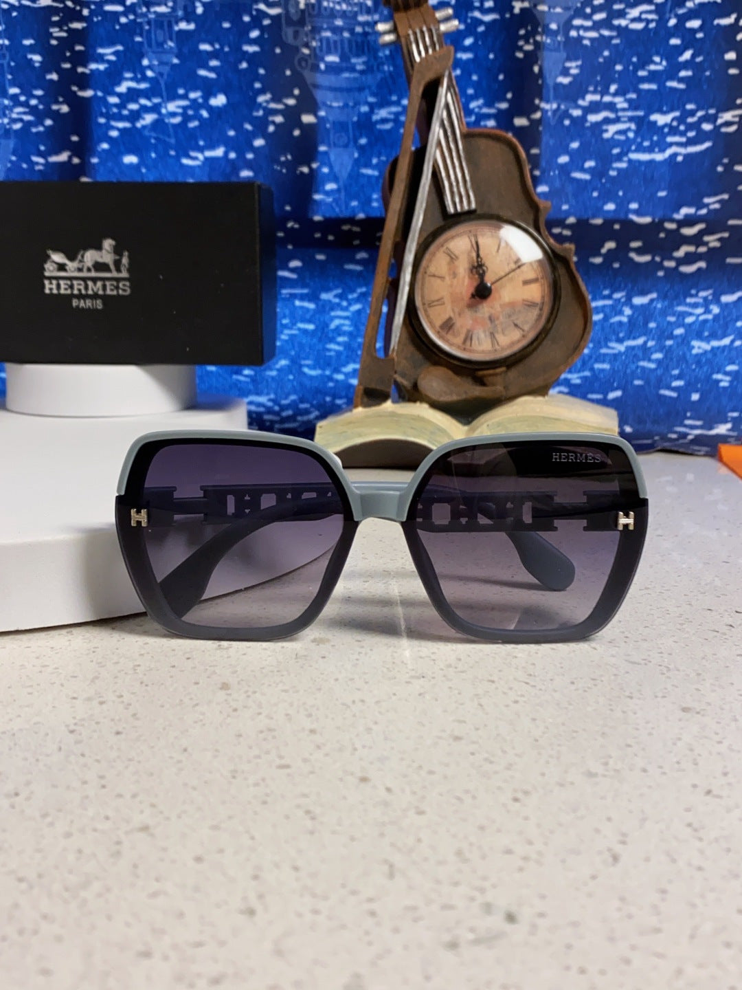 Hermès Polarized Round Gray Lens Sunglasses for Women - detail image 9