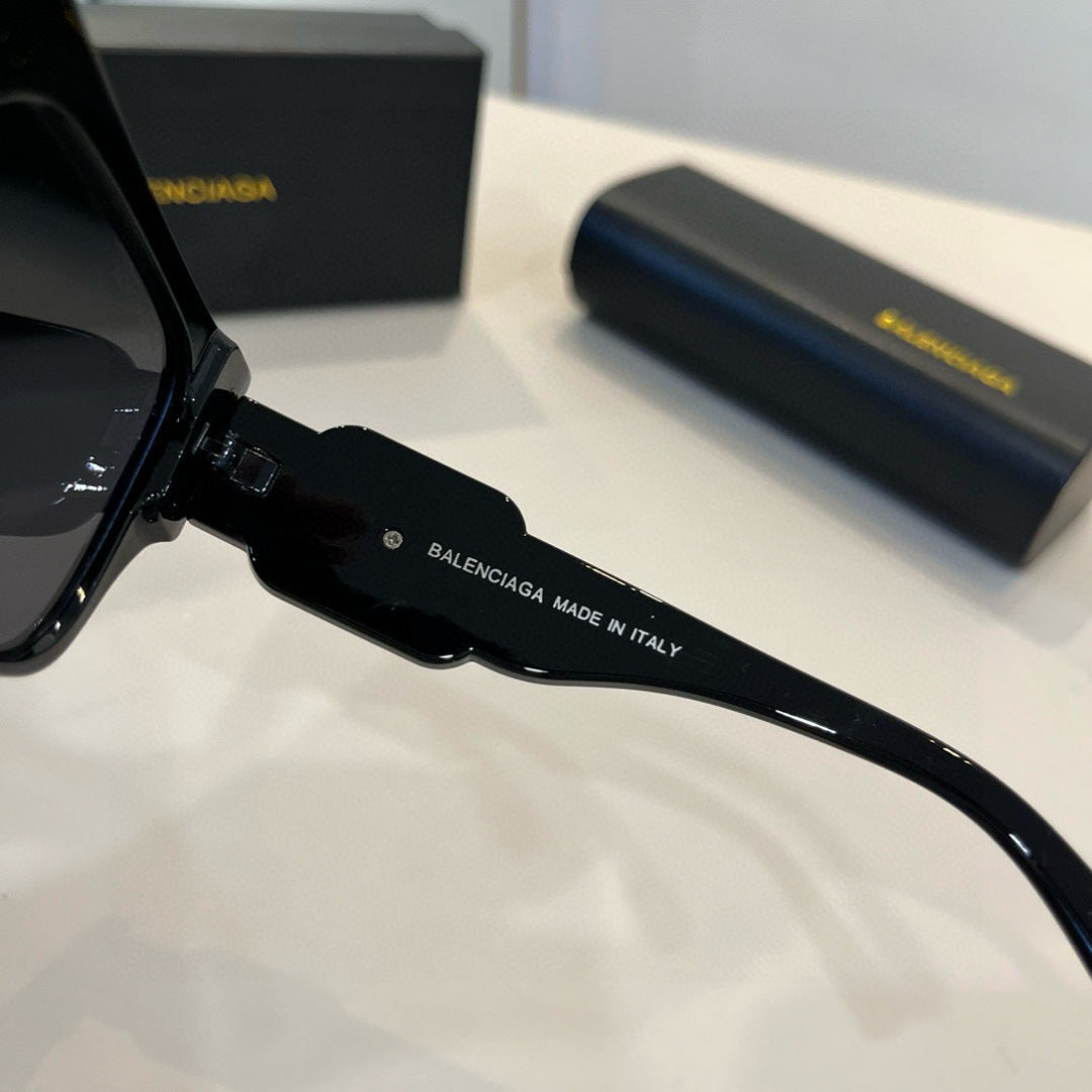 Balenciaga Rectangular Black Lens Sunglasses for Men & Women - 358643 - detail image 10