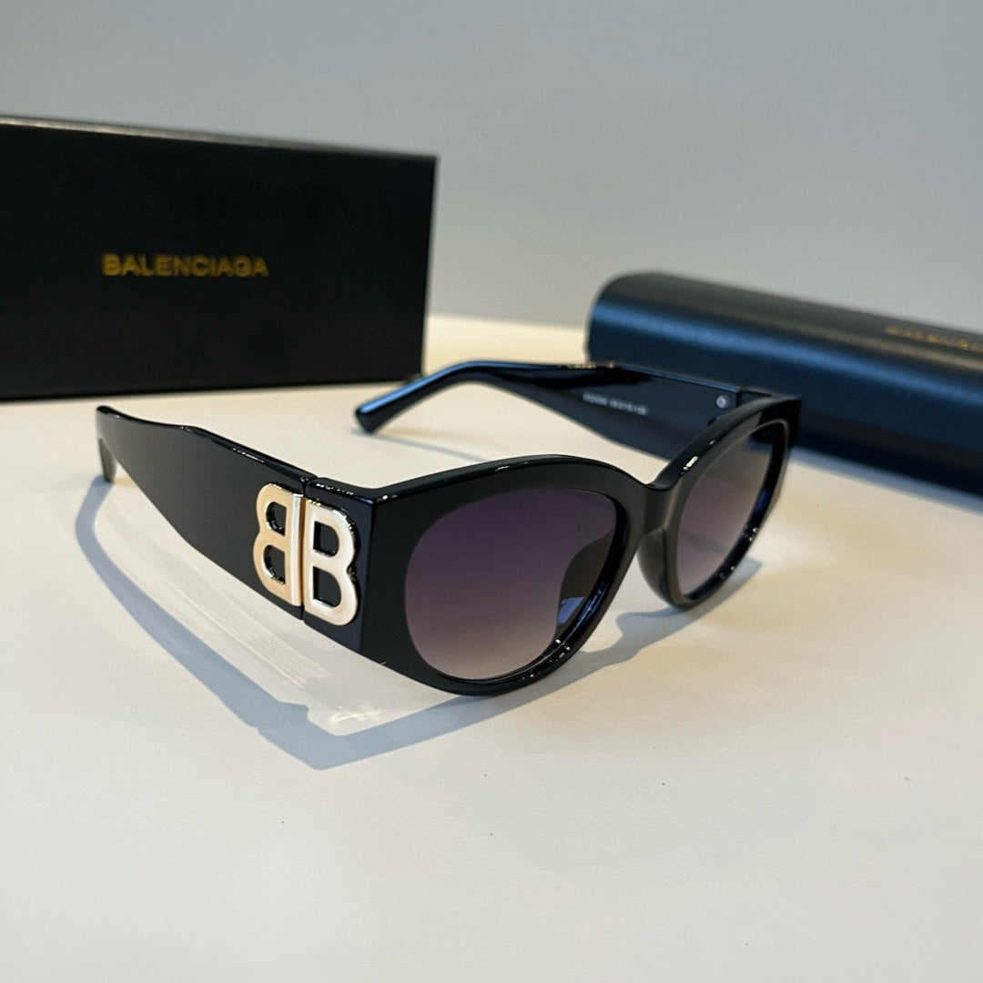 Balenciaga Rectangular Black Lens Sunglasses for Men & Women - 358662