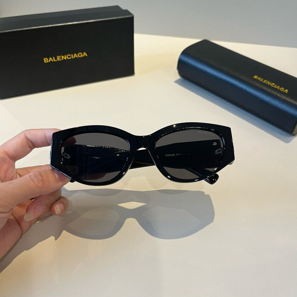 Balenciaga Rectangular Black Lens Sunglasses for Men & Women - 358663 - detail image 8