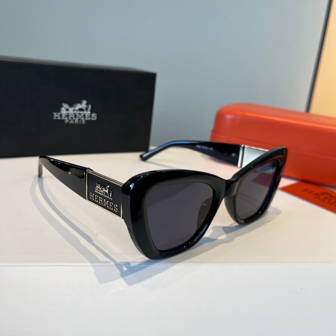 Hermès Oversized Black Lens Sunglasses for Women - 158684