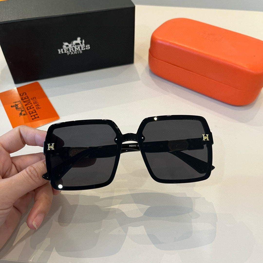 Hermès Round Black Lens Sunglasses for Women - 358938 - detail image 2