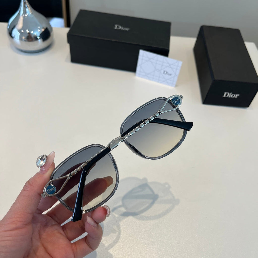 Dior Fashion Silver Lens Sunglasses for Men & Women - 371942 - detail image 8