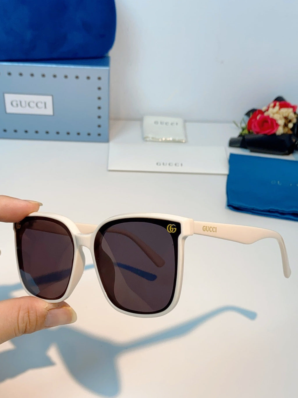 Gucci Fashion Black Lens Sunglasses for Men & Women - 997542 - detail image 6