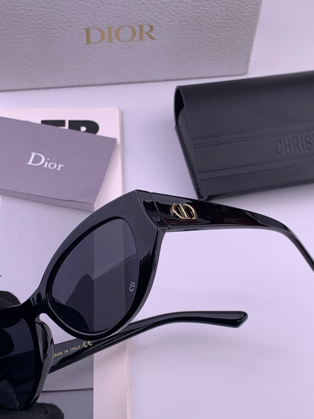 Dior D0293 Fashion Black Lens Sunglasses for Men & Women - 132407 - detail image 2