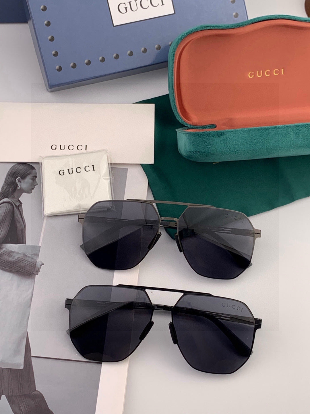 Gucci G611 Polarized Fashion Black Lens Sunglasses for Men & Women - 132271 - detail image 5
