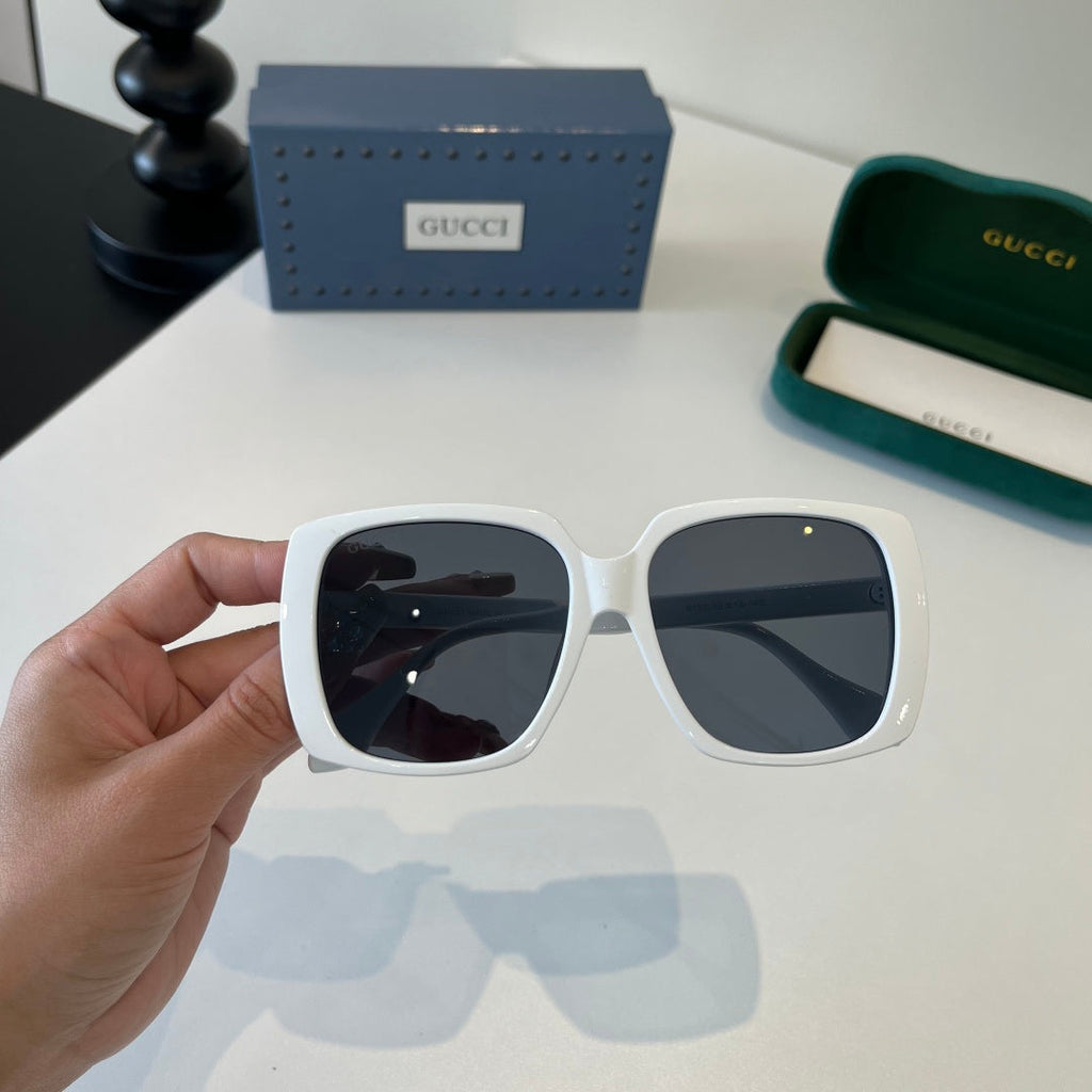 Gucci Oversized Silver Lens Sunglasses for Men & Women - 132239 - detail image 5