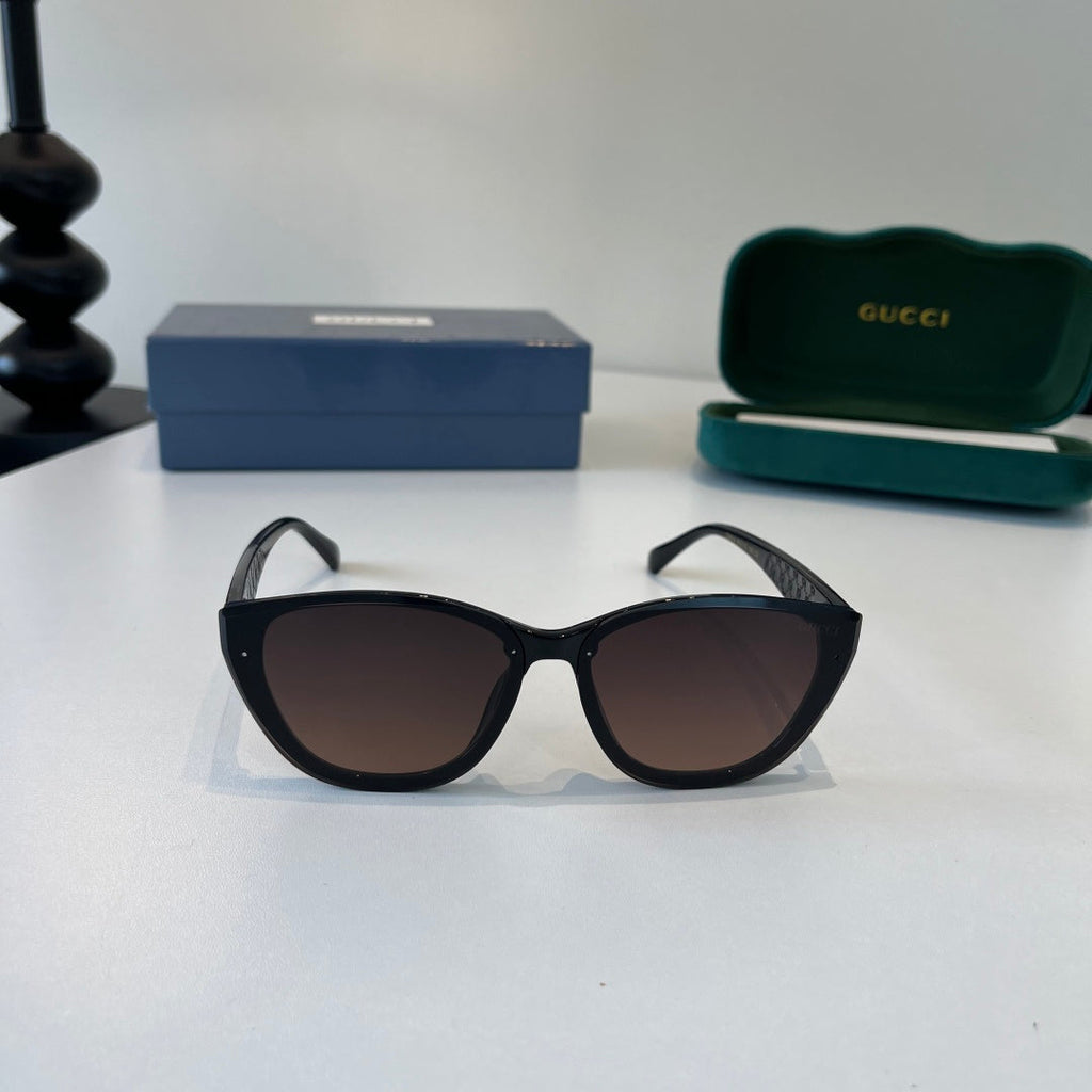 Gucci Oversized Silver Lens Sunglasses for Women - 132255 - detail image 2