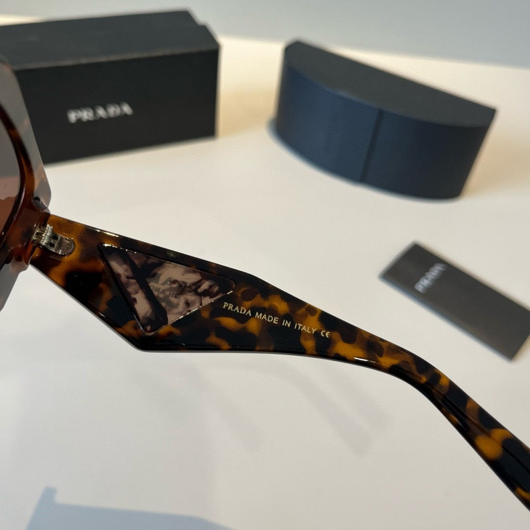 Prada Fashion Black Lens Sunglasses for Men & Women - 487165 - detail image 9