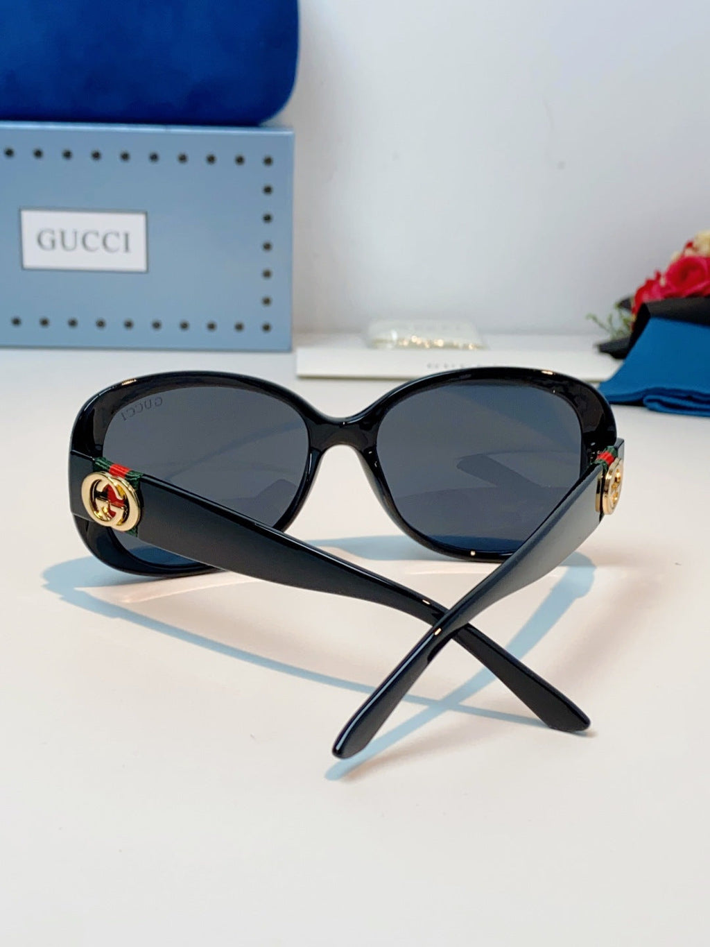Gucci Oval Black Lens Sunglasses for Men & Women - 158201 - detail image 3
