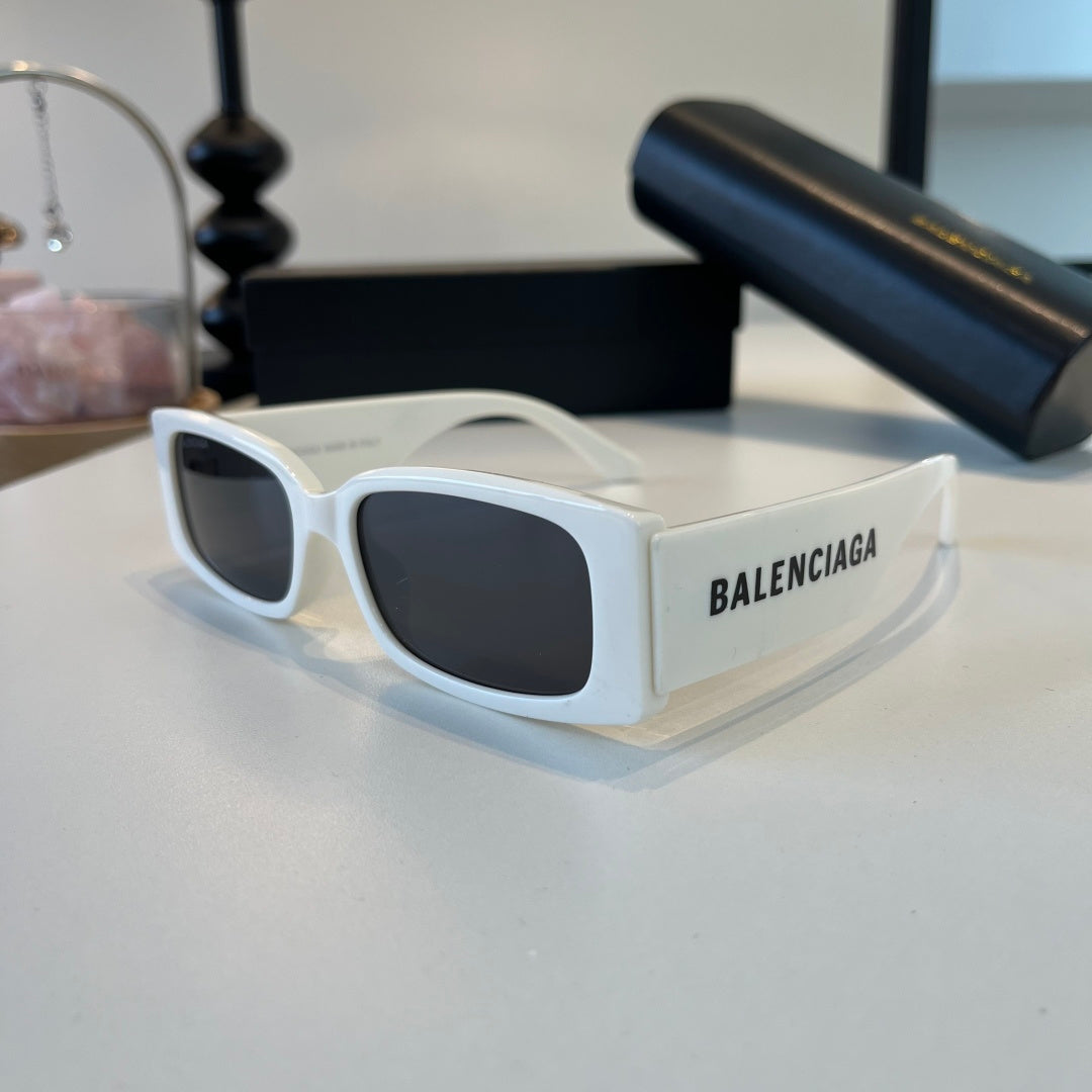 Balenciaga Rectangular Silver Lens Sunglasses for Men & Women - 372347 - detail image 3
