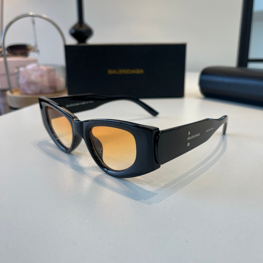Balenciaga Rectangular Brown Lens Sunglasses for Men & Women - 372349 - detail image 3