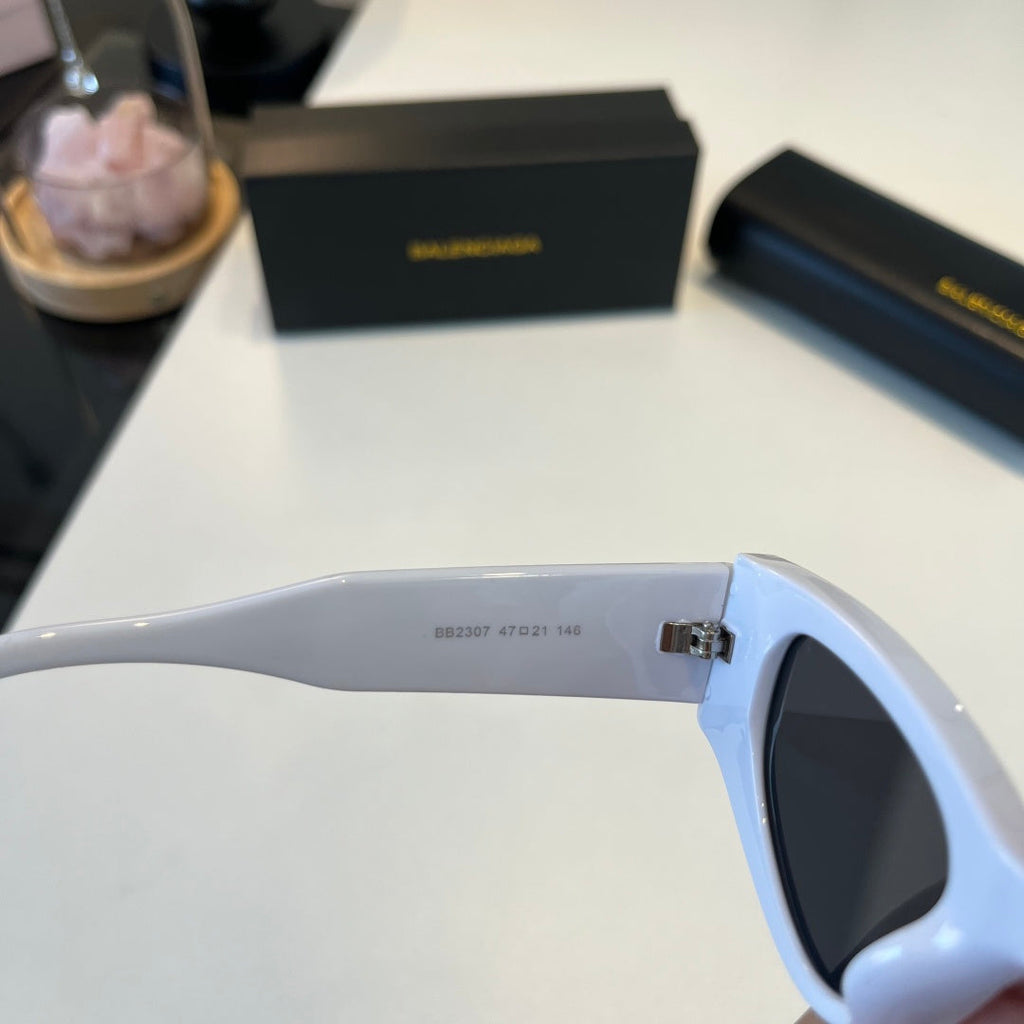Balenciaga Rectangular Silver Lens Sunglasses for Men & Women - 372350 - detail image 8