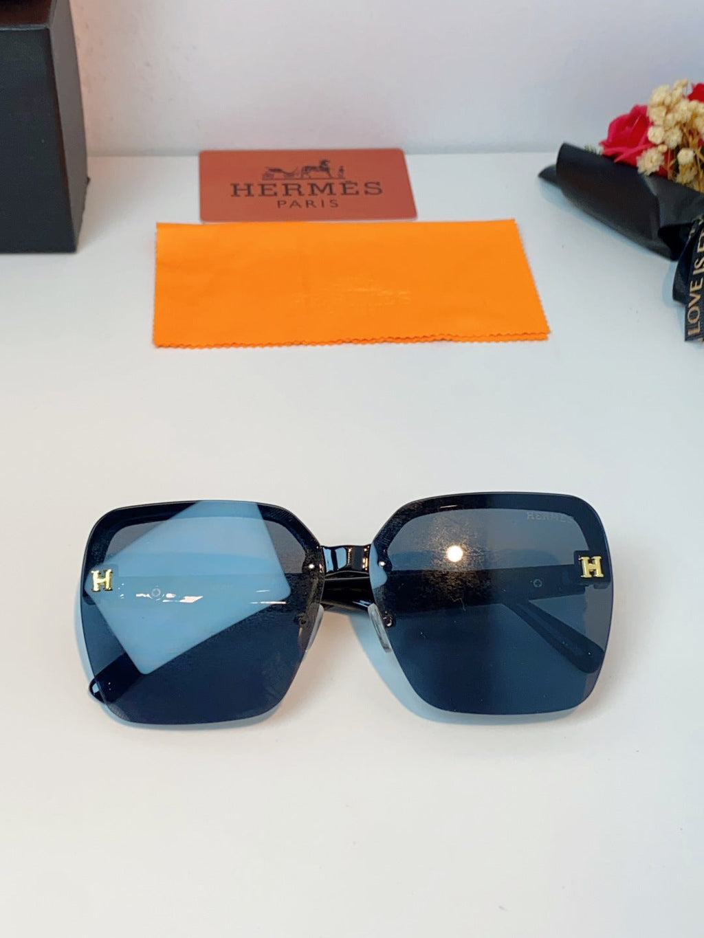 Hermès Lightweight Rimless Gray Lens Sunglasses for Men & Women - detail image 9