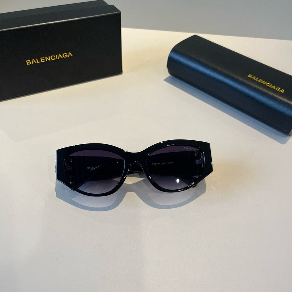 Balenciaga Rectangular Black Lens Sunglasses for Men & Women - 416143 - detail image 11