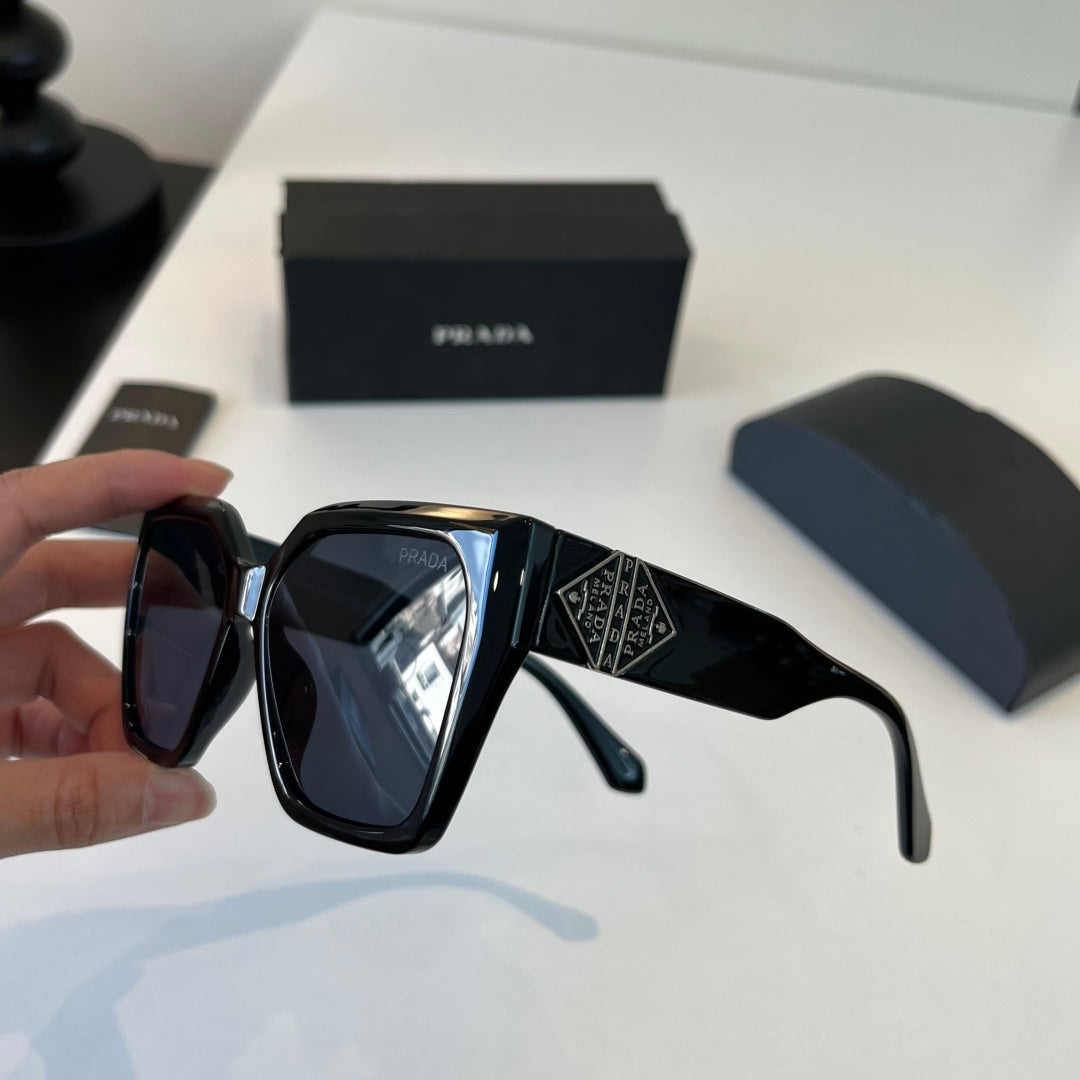 Prada Fashion Black Lens Sunglasses for Men & Women - 432043 - detail image 4