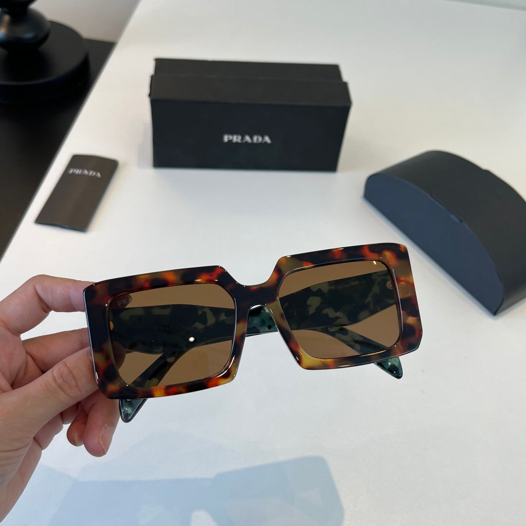 Prada Fashion Black Lens Sunglasses for Men & Women - 432046 - detail image 5