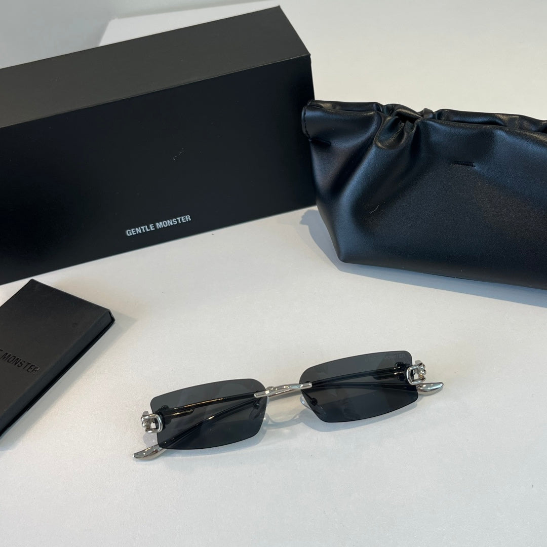 Gentle Monster Fashion Silver Lens Sunglasses for Men & Women - 488020 - detail image 4