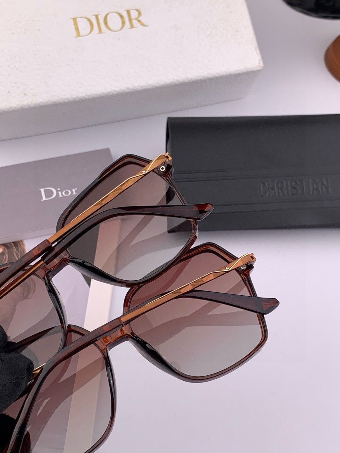 Dior D2130 Polarized Metal Fashion Black Lens Sunglasses for Women - 358205 - detail image 3